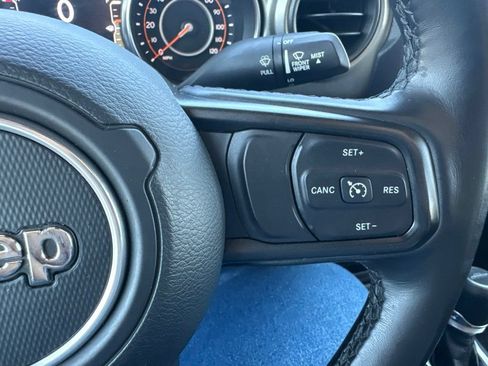 Used 2021 Jeep Gladiator Sport AWD/4WD image 25