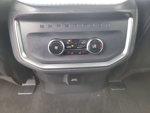 Certified 2025 Ford Expedition Tremor AWD/4WD image 16