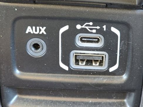 Used 2020 Jeep Wrangler Unlimited Rubicon w/ LED Lighting Group image 10