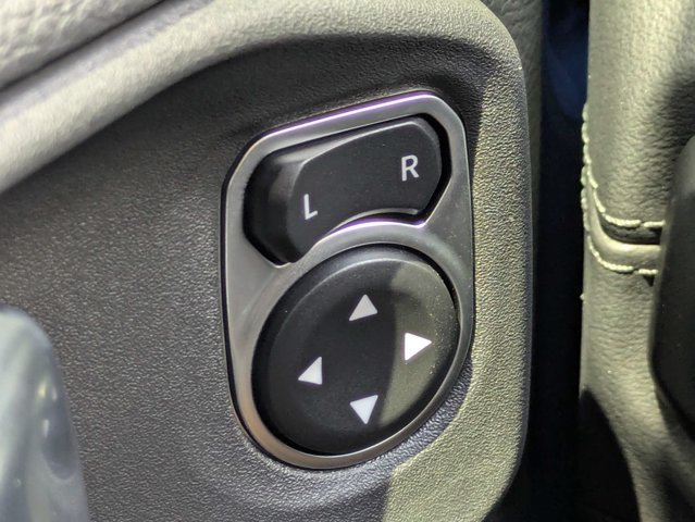 New 2026 Jeep Wrangler Unlimited Sahara AWD/4WD image 24