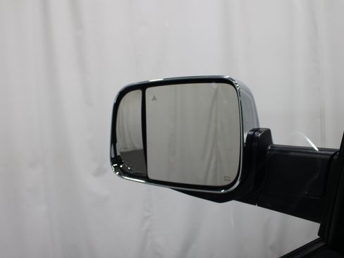 Used 2023 RAM 1500 Laramie AWD/4WD image 10
