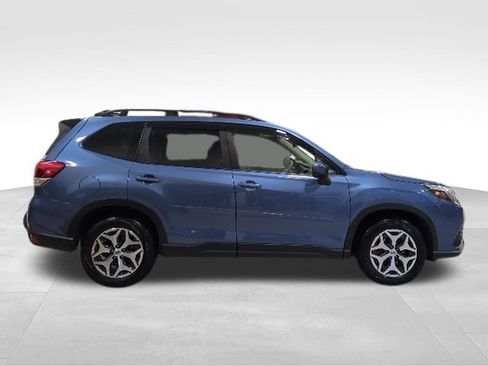 Used 2024 Subaru Forester Premium AWD/4WD image 28
