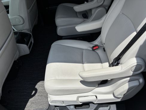 Used 2025 Honda Odyssey EX-L image 13