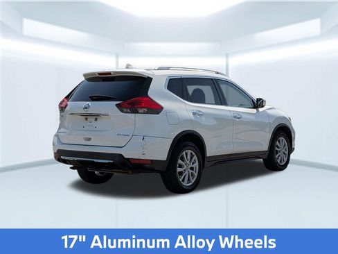 Used 2017 Nissan Rogue SV AWD/4WD image 7
