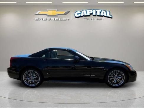 Used 2006 Cadillac XLR V RWD image 7
