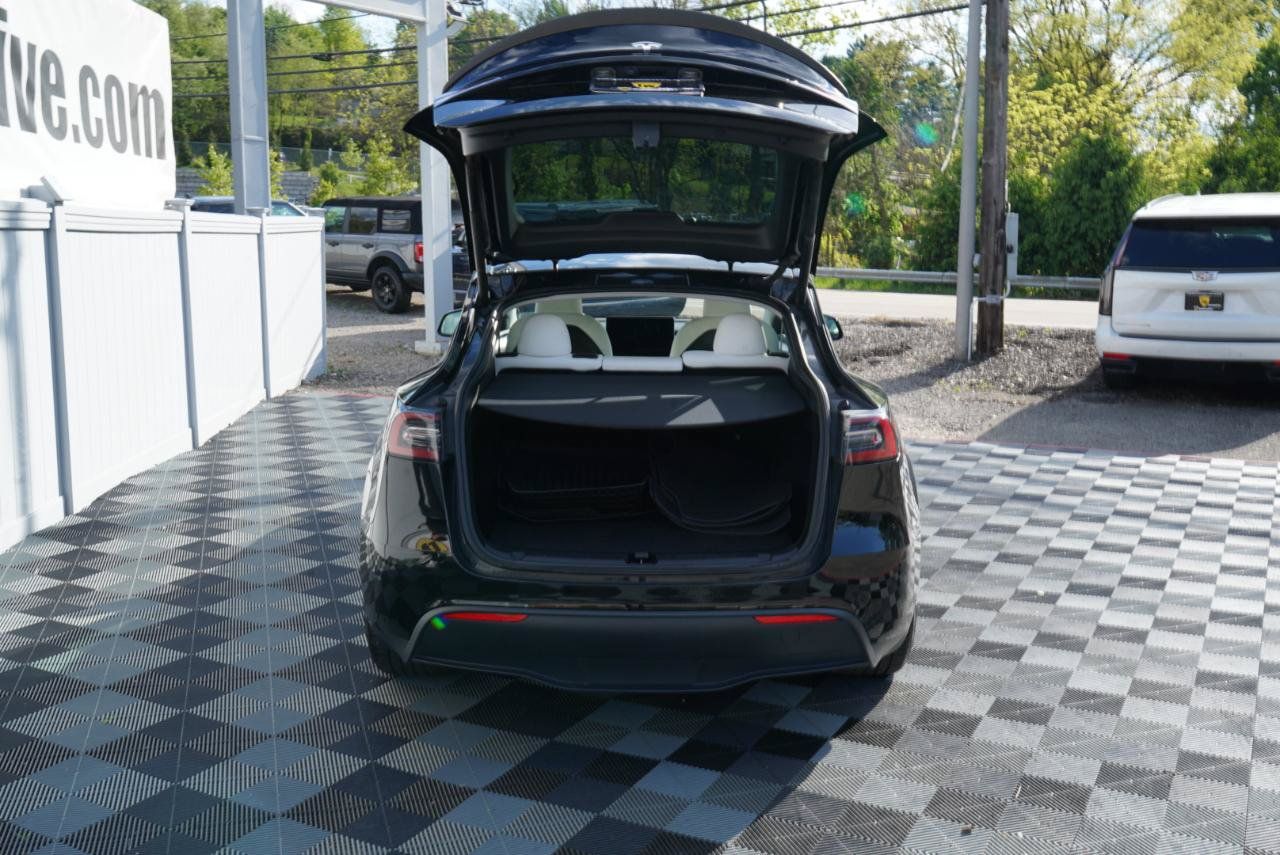 Used 2023 Tesla Model Y Performance AWD/4WD image 45