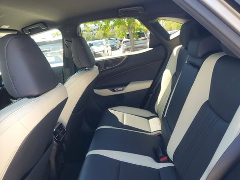 Used 2023 Lexus NX 250 FWD w/ Towing Package (2000 Lbs) image 16