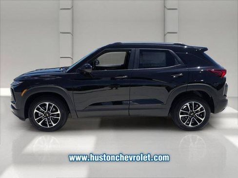 New 2026 Chevrolet TrailBlazer LT w/ Driver Confidence Package FWD image 2