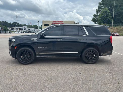 Used 2022 GMC Yukon Denali w/ Denali Ultimate Package AWD/4WD image 5