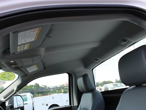 Used 2025 Ford F350 XL w/ XL Driver Assist Package RWD image 19