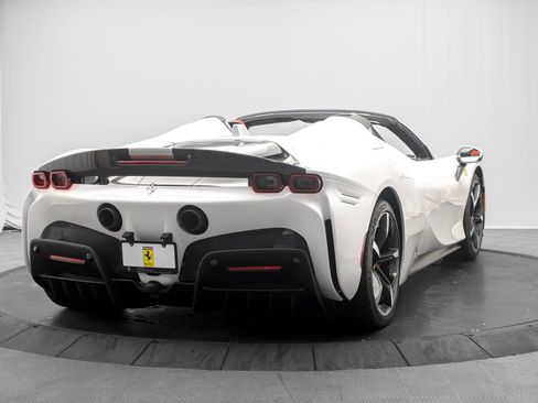 Used 2022 Ferrari SF90 Spider AWD/4WD image 3