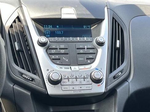 Used 2015 Chevrolet Equinox LS FWD image 15