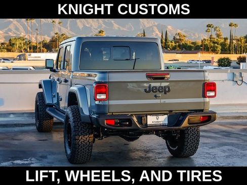 New 2025 Jeep Gladiator Sport image 7