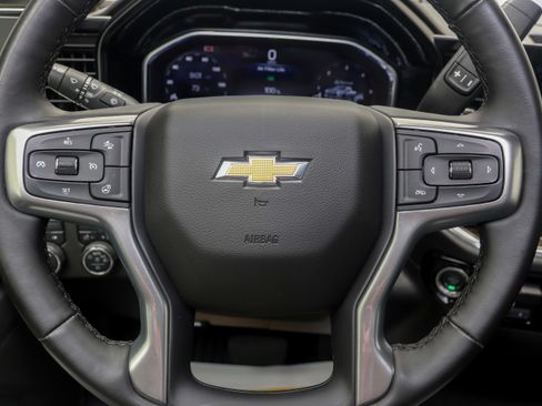 Used 2025 Chevrolet Silverado 3500 LT w/ Convenience Package AWD/4WD image 22