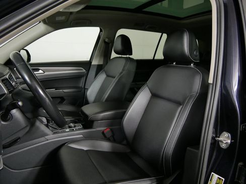 Used 2021 Volkswagen Atlas SEL AWD/4WD image 11