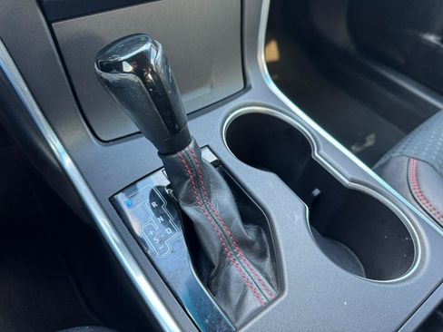 Used 2015 Toyota Camry SE FWD image 17