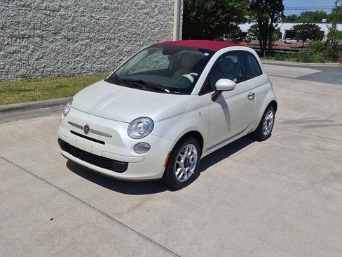 Used 2015 FIAT 500 Pop FWD image 2