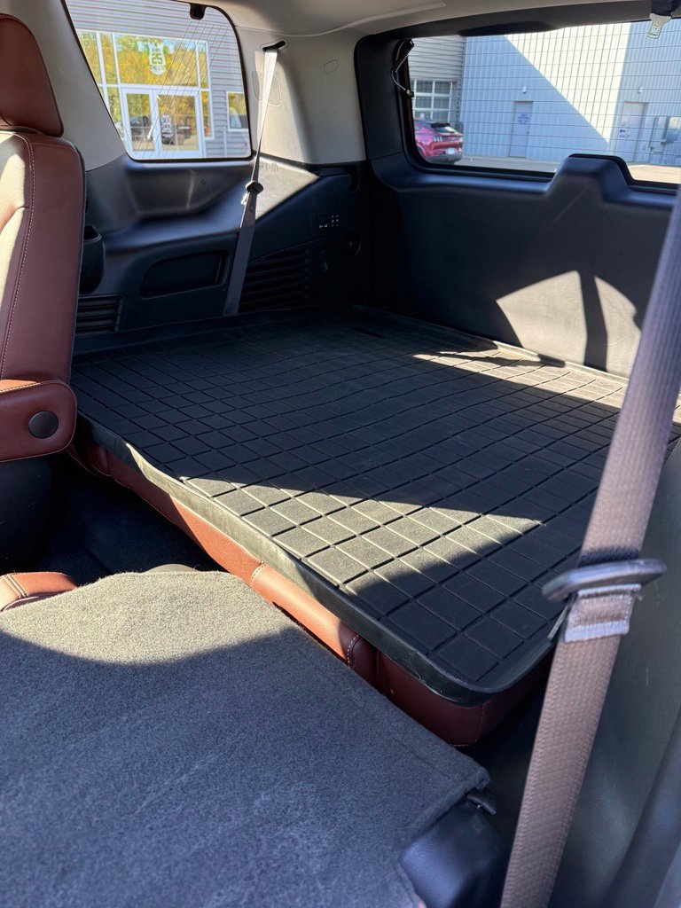Used 2019 Chevrolet Tahoe Premier w/ Premier Plus Edition AWD/4WD image 11