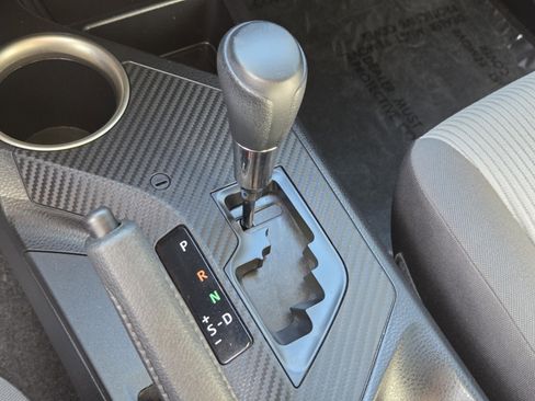 Used 2015 Toyota RAV4 LE image 23