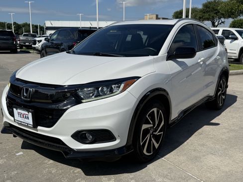 Used 2020 Honda HR-V Sport image 9