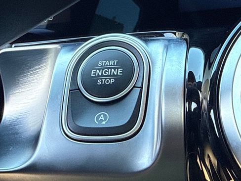 Used 2026 Mercedes-Benz GLB 250 image 36