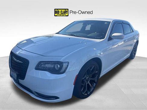Used 2019 Chrysler 300 S RWD image 1
