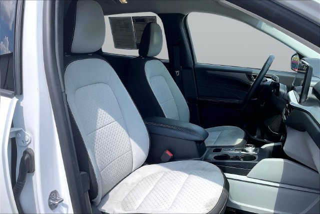 Certified 2024 Ford Escape Active w/ Tech Pack #1 AWD/4WD image 8