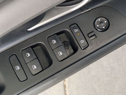 Certified 2024 Hyundai Elantra SEL FWD image 32