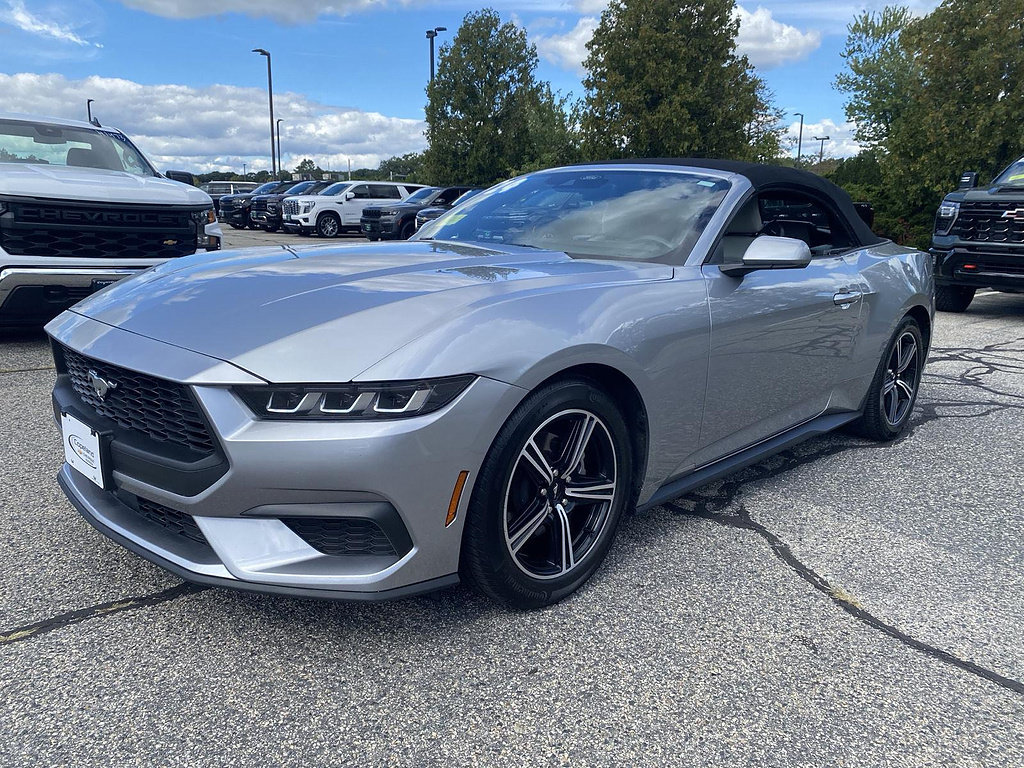 Used 2024 Ford Mustang Premium RWD image 18