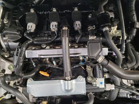 Used 2024 Nissan Versa SV FWD image 30