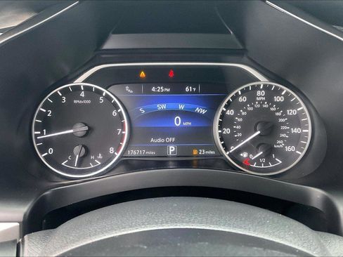 Used 2018 Nissan Murano SL w/ Midnight Edition Package FWD image 22