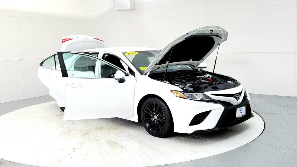 Certified 2020 Toyota Camry SE w/ Carpet Mat Package AWD/4WD image 12