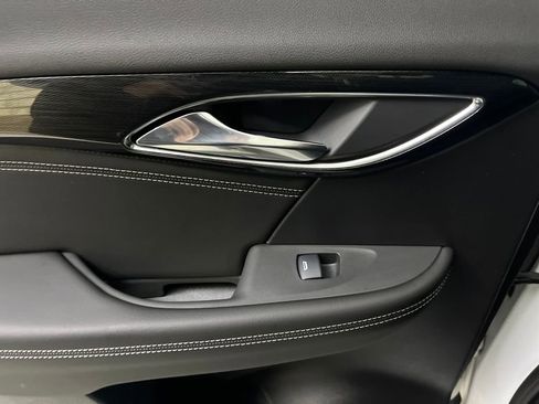 Used 2023 Buick Envision Essence image 54