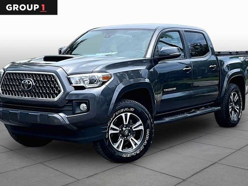 Used 2019 Toyota Tacoma TRD Sport AWD/4WD image 1