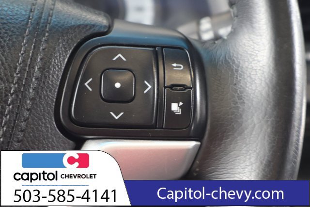 Used 2016 Toyota Sienna SE FWD image 19