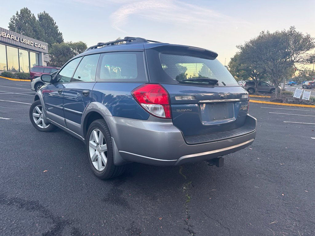 Used 2009 Subaru Outback 2.5i Special Edition AWD/4WD image 4
