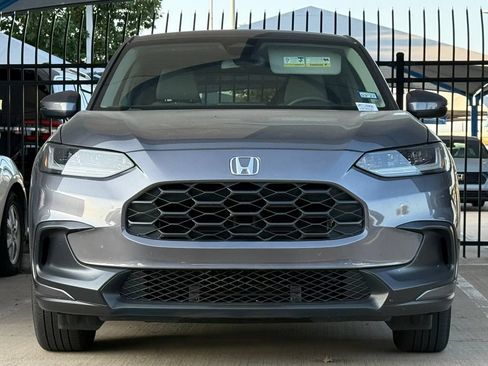 Used 2025 Honda HR-V LX image 2