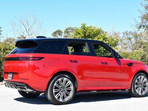 Used 2024 Land Rover Range Rover Sport Dynamic SE image 6