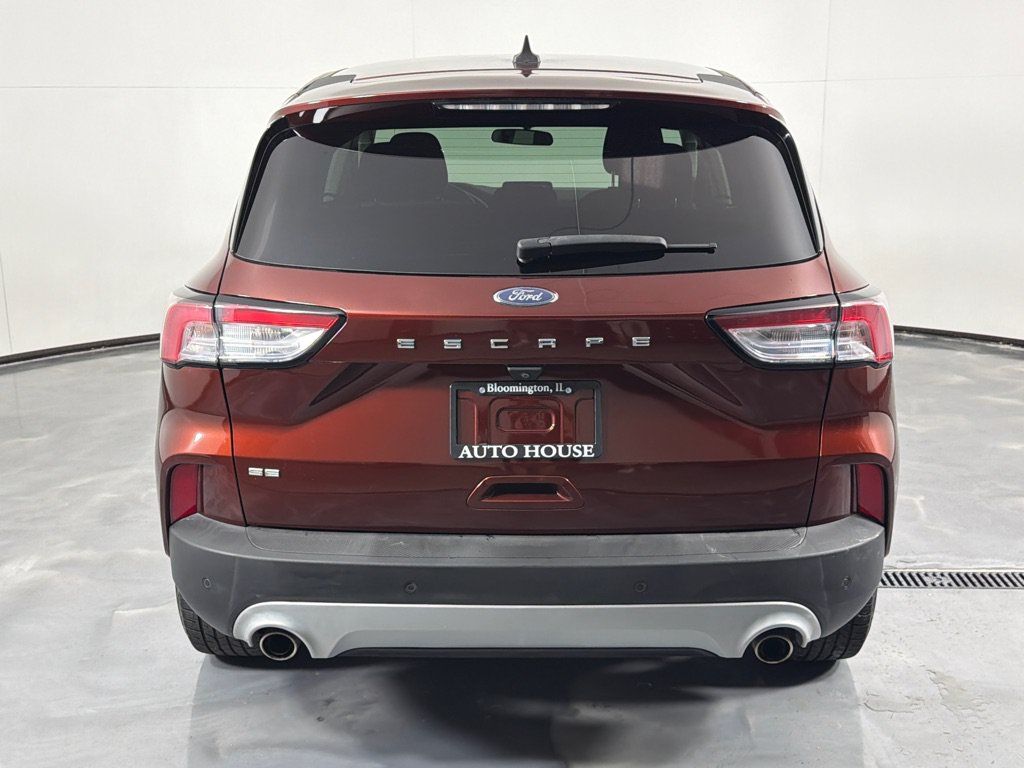 Used 2021 Ford Escape SE w/ Cold Weather Package FWD image 5