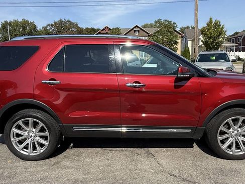 Used 2016 Ford Explorer Limited image 14