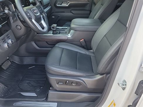 Used 2023 GMC Sierra 1500 SLT w/ SLT Premium Package AWD/4WD image 14