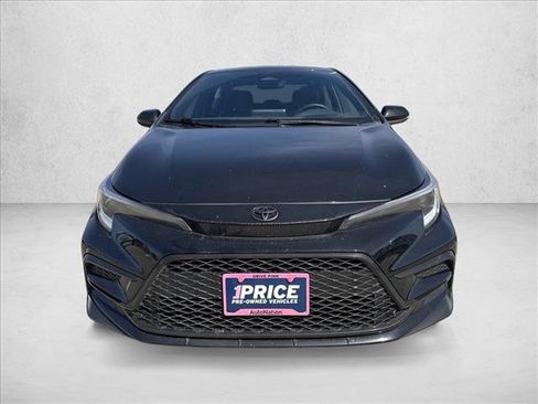 Used 2026 Toyota Corolla SE FWD image 2