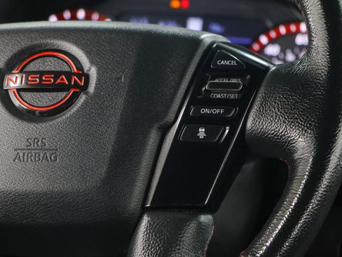 Used 2022 Nissan Frontier PRO-4X AWD/4WD image 14