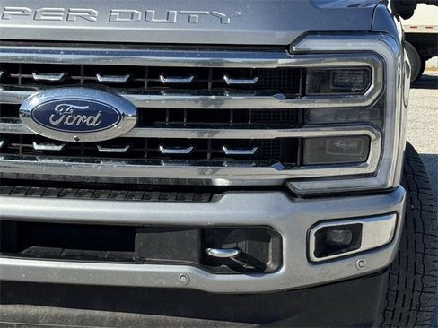 Used 2024 Ford F250 Platinum image 8