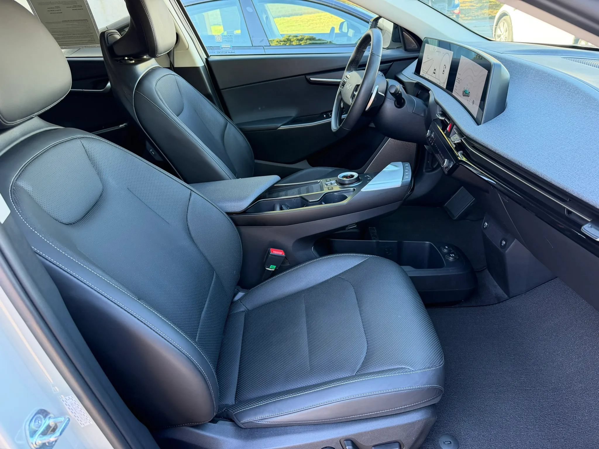 Used 2023 Kia EV6 Wind w/ Wind Technology Package AWD/4WD image 20