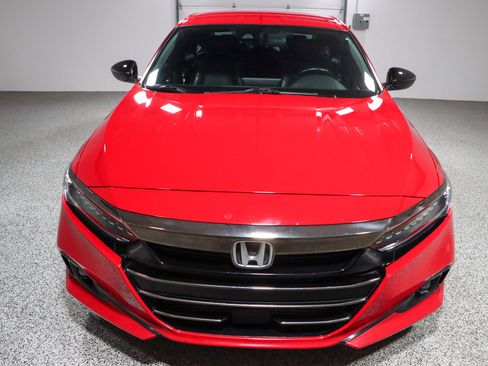 Used 2022 Honda Accord Sport image 4