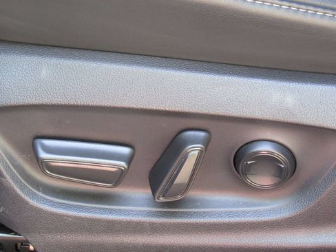 Certified 2024 Toyota Crown AWD/4WD image 13