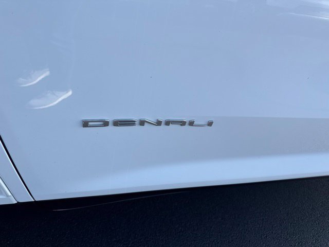 Used 2026 GMC Acadia Denali w/ Super Cruise Package AWD/4WD image 11