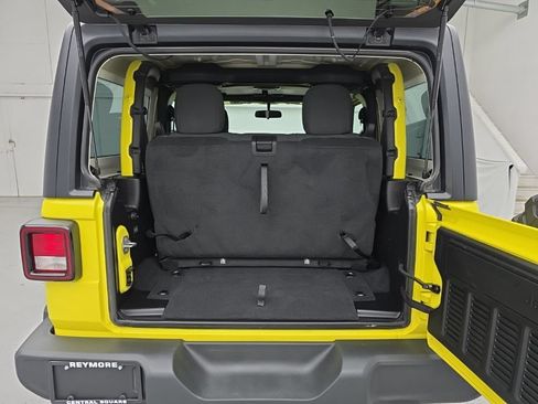 Used 2022 Jeep Wrangler Sport AWD/4WD image 42