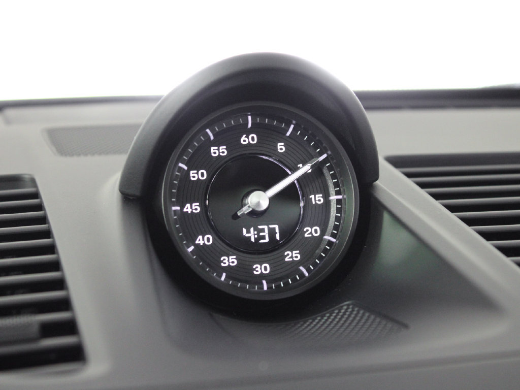 Certified 2025 Porsche 911 Carrera RWD image 25